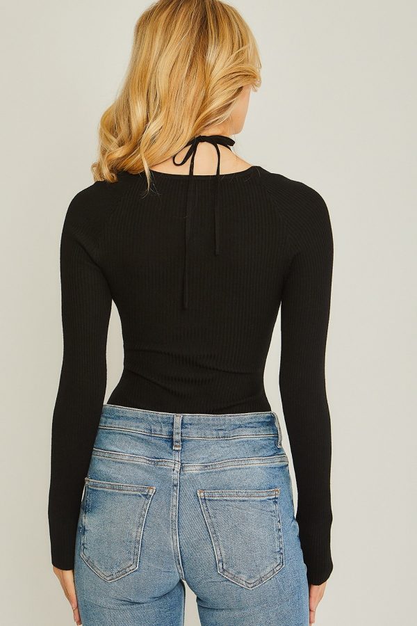 black heyhold shape with strings knit sweater top
