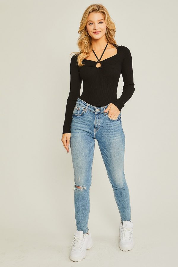 black heyhold shape with strings knit sweater top