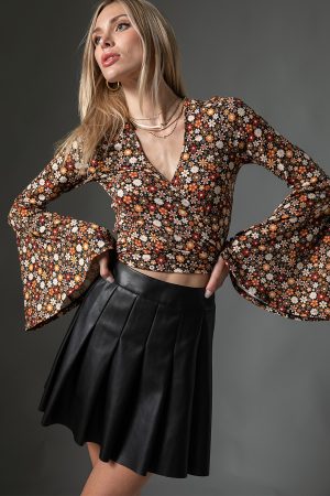 faux leather pleated mini skirt